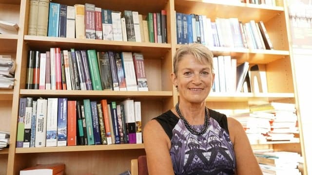 Sitting in Judgment: The Working Lives of Judges
