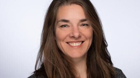 Conditional cash transfers and women's reproductive choices