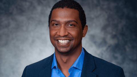 The role of airports in city employment growth